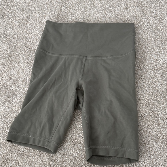 lululemon athletica Dark Green Bike Shorts - Picture 1 of 2
